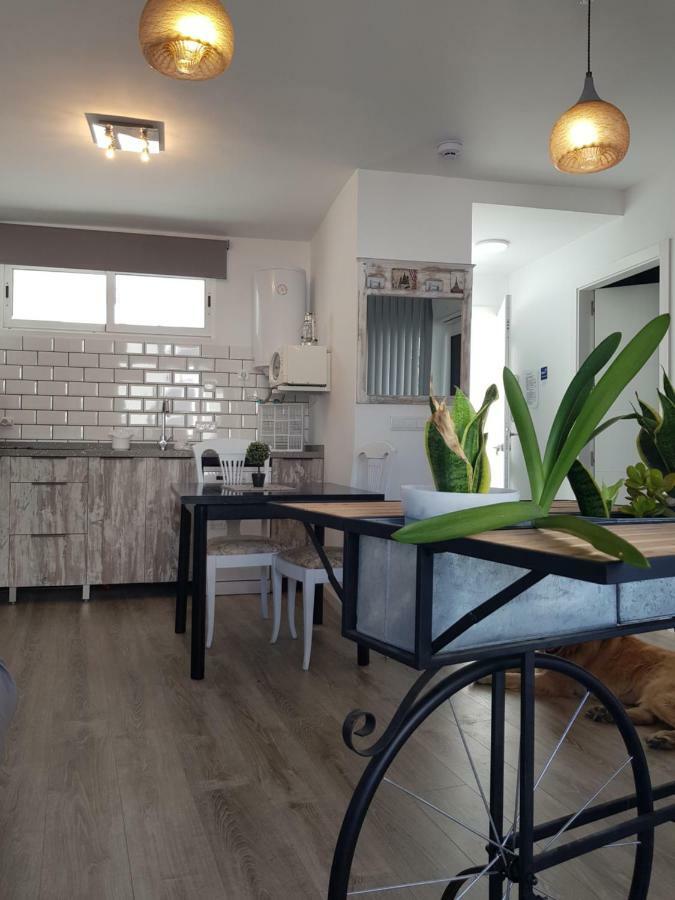 Lolita'S House Torre Del Oro Apartment Sevilla Bagian luar foto