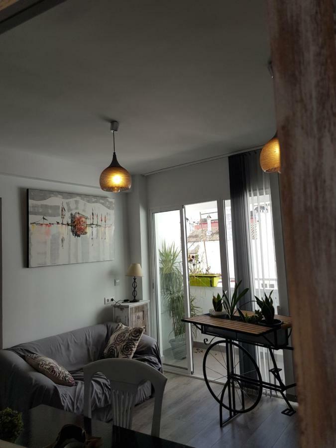 Lolita'S House Torre Del Oro Apartment Sevilla Bagian luar foto